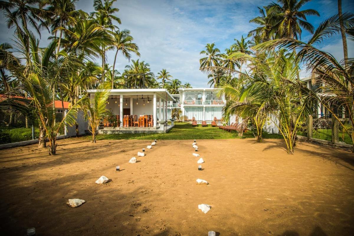 Infinity Of Sri Lanka Hotell Paiyagala Eksteriør bilde