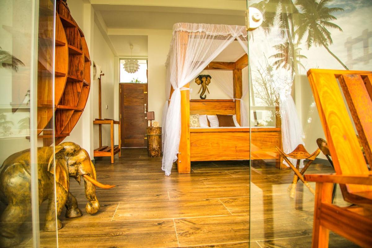 Infinity Of Sri Lanka Hotell Paiyagala Eksteriør bilde