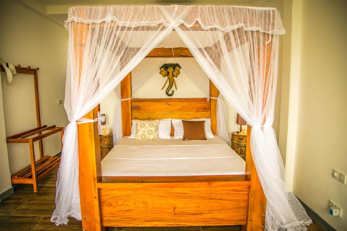 Infinity Of Sri Lanka Hotell Paiyagala Eksteriør bilde