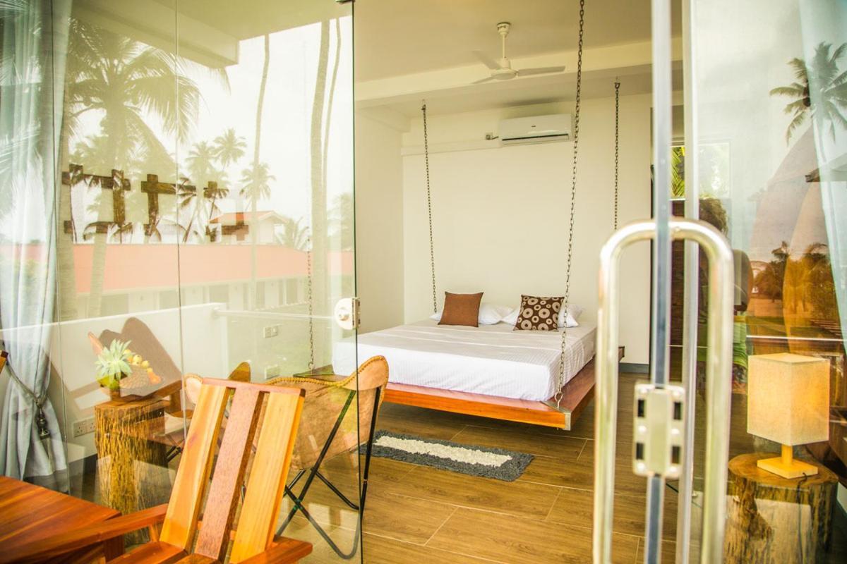 Infinity Of Sri Lanka Hotell Paiyagala Eksteriør bilde