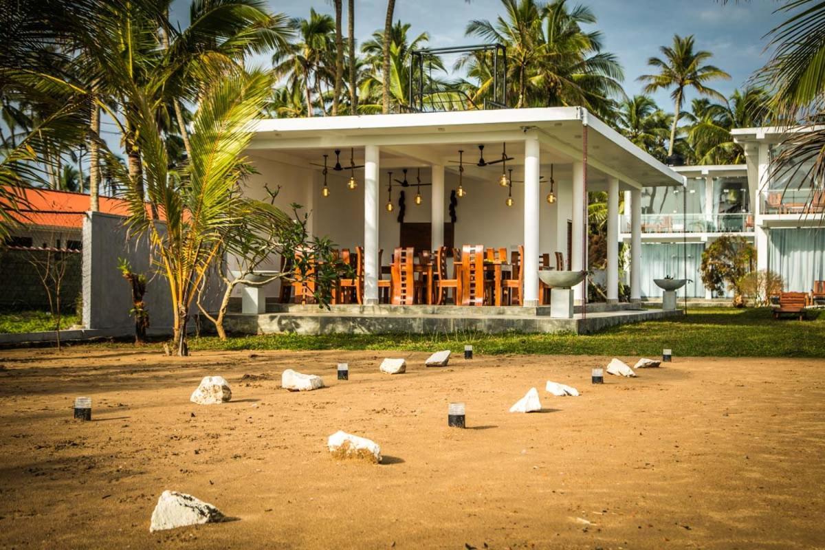 Infinity Of Sri Lanka Hotell Paiyagala Eksteriør bilde