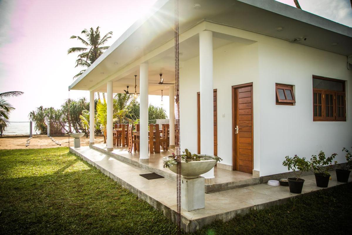 Infinity Of Sri Lanka Hotell Paiyagala Eksteriør bilde